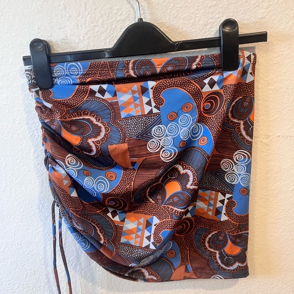 Zara mini skirt - Picture 2 of 4